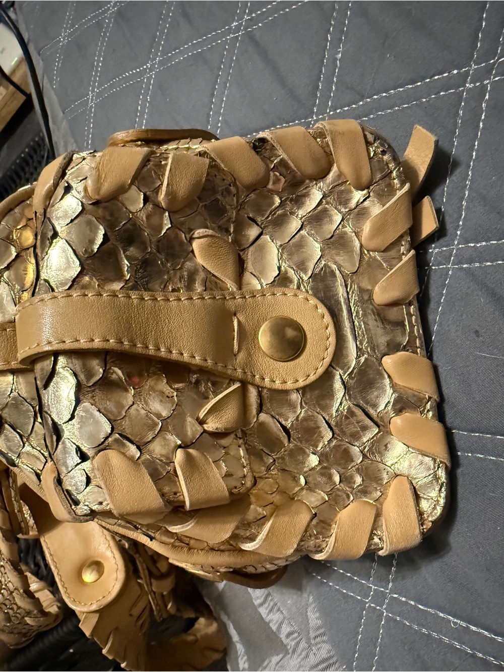 Chloe’ Gold Python Silverado Handbag Exquisite Vintage As New with Dust Bag - Picture 10 of 16